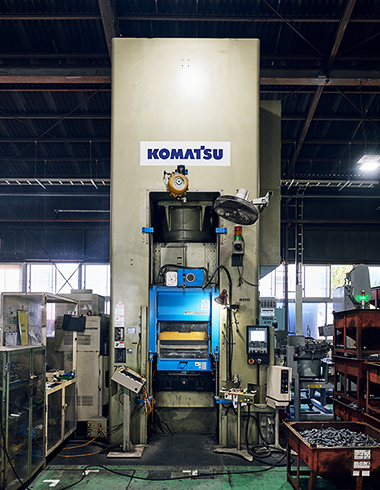 picture：800t press machine