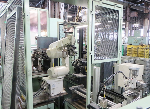 picture：Robotized assembly machine